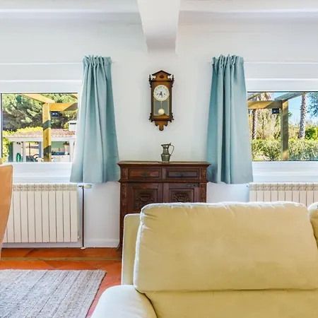 Quinta Do Arneiro * أزيتاوْ